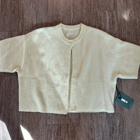 NWT Daily Drills Single Button Sweater - Picture 3 of 8